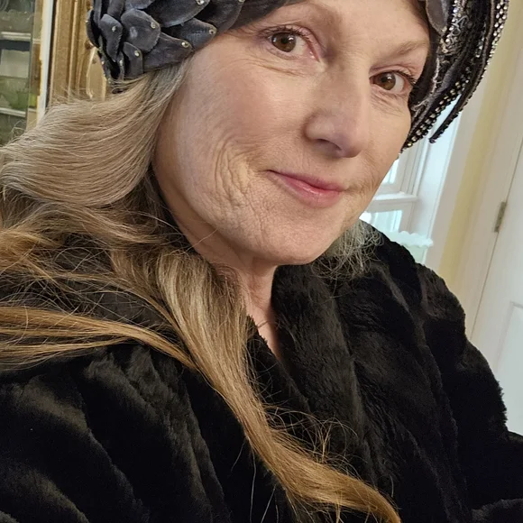 RARE Vintage George Zamau'l Couture Hat - Picture 7 of 9